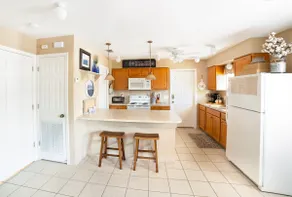Peaceful/Private Apartment with separate entrance - Image 3