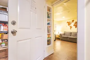 Basement Suite in Central Craftsman House - Image 2
