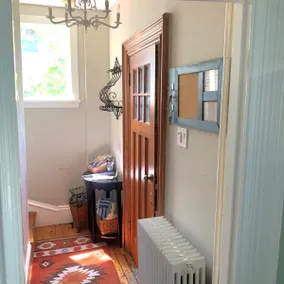 Antique Garden Cottage - Image 3