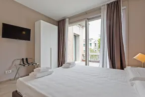 Cadorna apartment with two bedrooms and terrace - Image 4