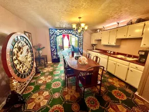 Paradise Inn B&B - Honeymoon Suite - Image 4