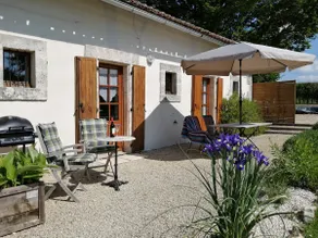 La Perdrix gite near Charroux, Civray & Ruffec - Image 2