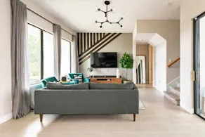 Stylish Villa w/ pool near Disney w/ lake views - Image 4