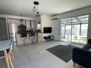 Independent duplex, private garden & terrace, sea - Image 2
