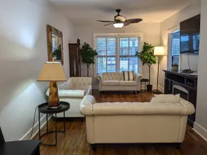 Super4 bedrooms, walk everywhere, free parking. - Image 3