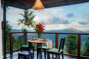 BEAUTIFUL GUEST HOUSE WITH MAGNIFICENT PANORAMIC VIEWS - Image 4