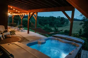 3 King Suites/Hot Tub/Views/Roomy - Image 4
