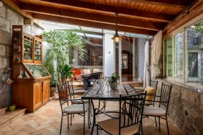 Artists‘ House ~ Unique & Cozy ~ Lush Garden ~ Pkg - Image 3
