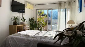Very bright, air-conditioned studio with garden and parking - Image 5