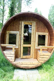 Barrel room in the countryside with kitchenette - Image 5