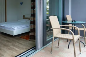Three-bed apartment - Image 4