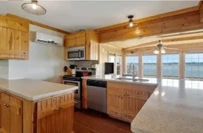Murval Lakeside Getaway - Image 5