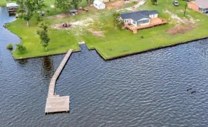 Murval Lakeside Getaway - Image 3