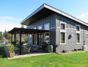 Walkable Harbor Escape Modern 2 Bedroom Getaway - Image 2