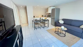 One-bedroom apartment with pool, new A/C / Wi-Fi - Image 5