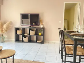 One-bedroom apartment with pool, new A/C / Wi-Fi - Image 4