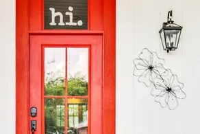 Poppy & Rye House: one block from the Silos - Image 2