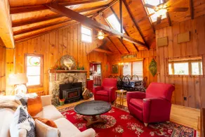 Fireplace, Projector, Games. Perfect cozy getaway - Image 2