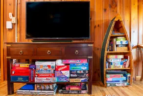 Fireplace, Projector, Games. Perfect cozy getaway - Image 5