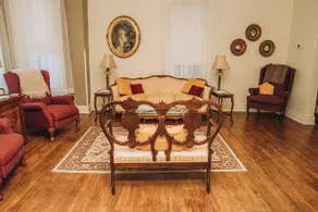 Choisser Burnett House - Vintage Charm & Comfort - Image 4