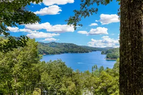 Mom’s Place: Cozy Lake Glenville Cabin - Image 2