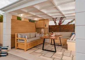 Coastline Spacious Maisonette near Athens Air-Port - Image 5