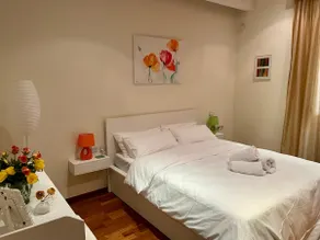 Spacious 2 bedroom apartment with large patio - Image 4