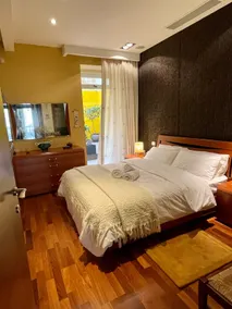 Spacious 2 bedroom apartment with large patio - Image 3