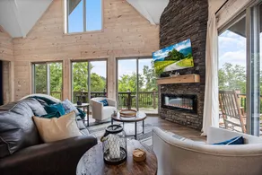 A Birdseye View Cabin - Image 3