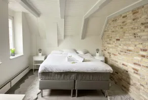 First line beach house with sea view and beach access - Image 3