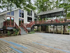Tickfaw River House- sleeps 8- 5 beds-Pet Friendly - Image 2