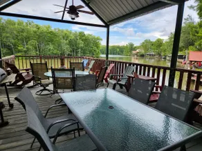 Tickfaw River House- sleeps 8- 5 beds-Pet Friendly - Image 3