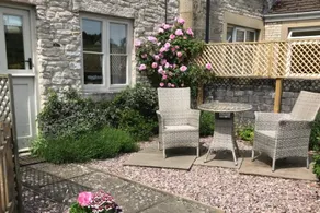 Periwinkle Cottage - Image 2
