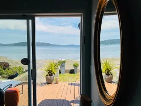 Waterfront Hoodsport, Hood Canal beach oasis - Image 4