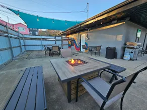 Downtown Tahlequah! Amazing Patio, Walkable to Restaurants/Bars, Wi-Fi + - Image 2