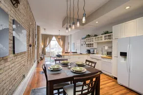 Downtown/ Will make you say Wow! /near Conv Ctr - Image 2