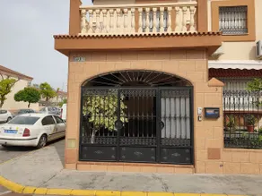 Montequinto apartamento 50m en Semisótano - Image 3