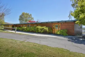 Yakima Winery & Hot Tub - Freehand Cellars Unit A - Image 4