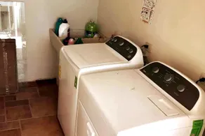 Suite near Plaza Sendero, A/C, Private Parking - Image 5