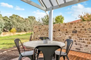 Grandview Accommodation - The Elm Tree Apartments - Image 3