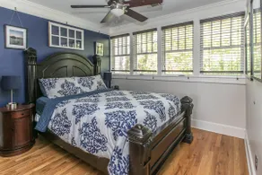 Midtown Carriage House / Walk to Piedmont Park - Image 3