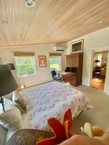 the farmhouse suite @barn & bike - Image 4