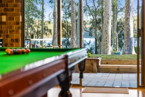Kings Point Lake House - Family Getaway\nWake up to peaceful lake views - Image 2
