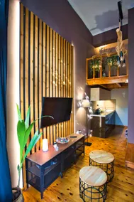 GPC Luxury Apartment 1 ATH with Garden - Image 3