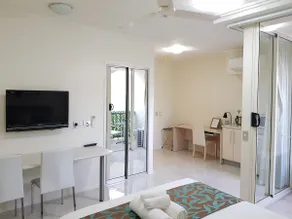 Prime Location: Most Popular Room in Cairns CBD - Image 4