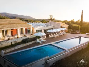 Luxury Villa Aphrodite - Image 3