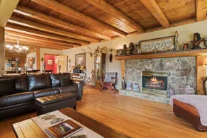 Luxury Log Cabin Retreat Near Red Rocks 6 acres - Image 4