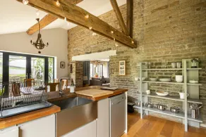 Molly's Cottage - Image 2