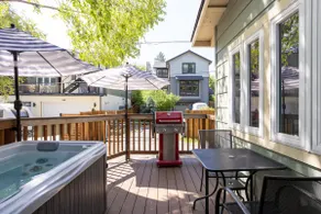 Christmas in Bend! Private Hot Tub, Modern Chic - Image 3