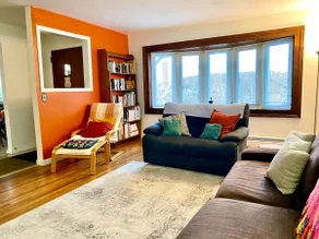 Quiet and Spacious 3BR House - 25 min from NYC - Image 2